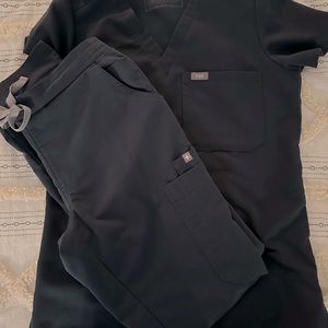 FIGS DARK HARBOR Set: Limited Edition